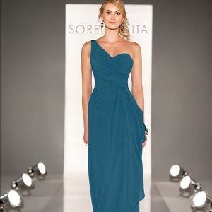 Sorella Vita bridesmaid dress 8472